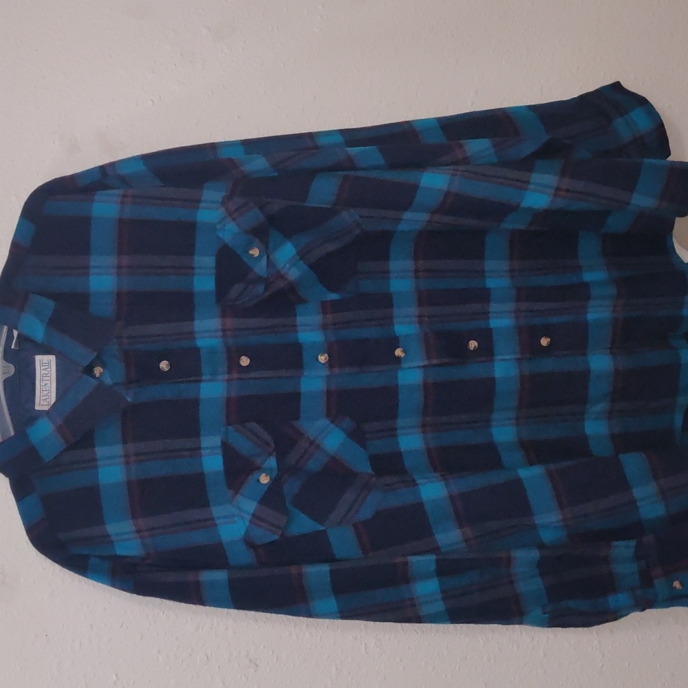 Lake n trail top, 3x